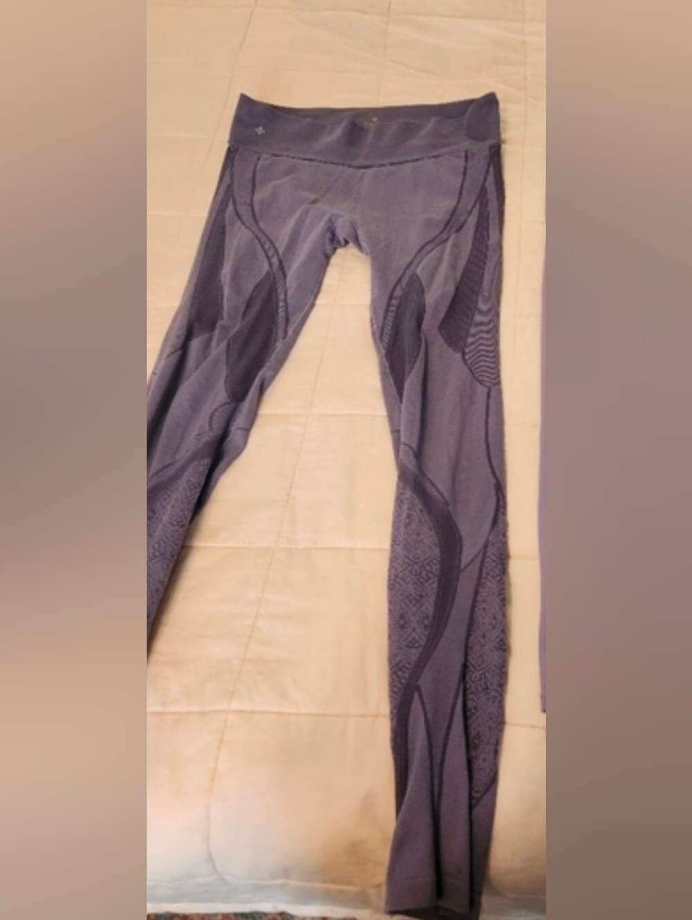 NUX Leggings, Gray Patterned, Size Large. EUC Stretch Athletic Yoga